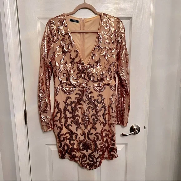 Pink/Rose Gold Sequin Dress | Color: Gold/Pink | Size: 10 | Memesmoxie's Closet Pink/Rose Gold Sequin Dress | Color: Gold/Pink | Size: 10 | Memesmoxie's Closet